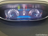  Peugeot  3008 PEUGEOT  / 2020 / 5P / SUV BLUEHDI 130 EAT8 SeS ALLURE #4