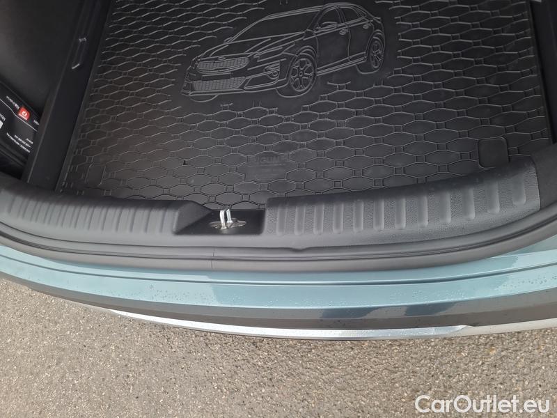  KIA  XCeed  (2019)  1.5 T-GDI TOP 5d #12