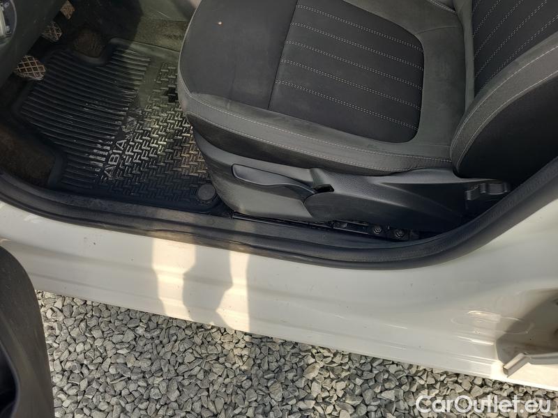  Skoda  Fabia  Combi (2015)  Com.1.0TSI 70 Style #10