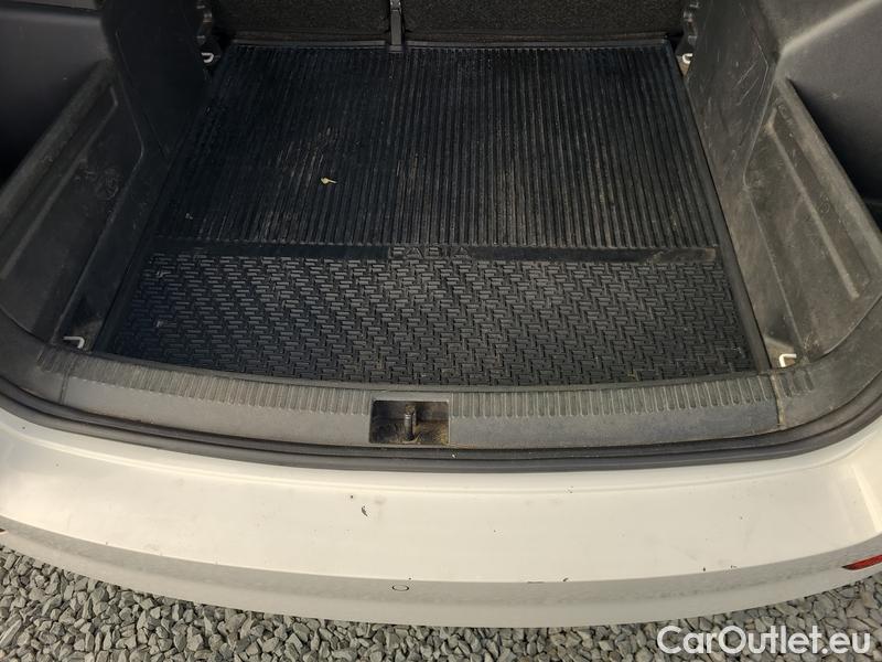  Skoda  Fabia  Combi (2015)  Com.1.0TSI 70 Style #27