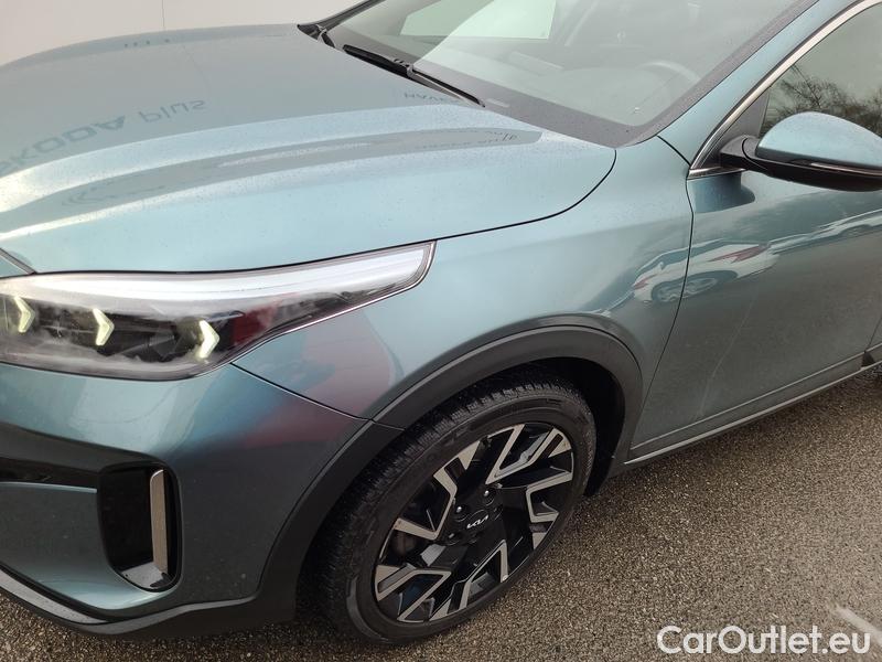  KIA  XCeed  (2019)  1.5 T-GDI TOP 5d #2