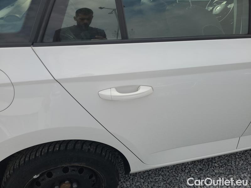  Skoda  Fabia  Combi (2015)  Com.1.0TSI 70 Style #32