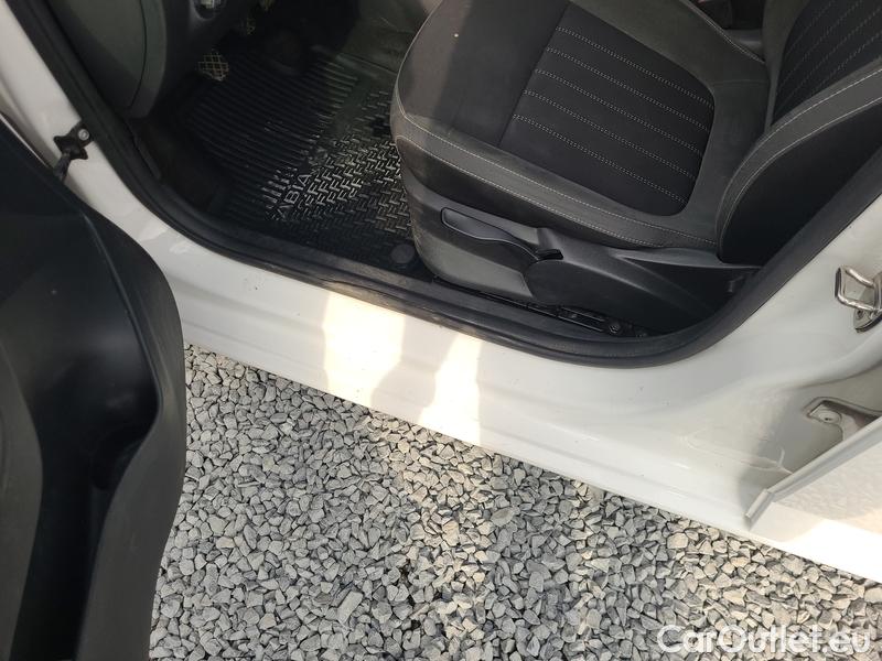  Skoda  Fabia  Combi (2015)  Com.1.0TSI 70 Style #9