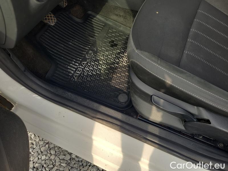  Skoda  Fabia  Combi (2015)  Com.1.0TSI 70 Style #17