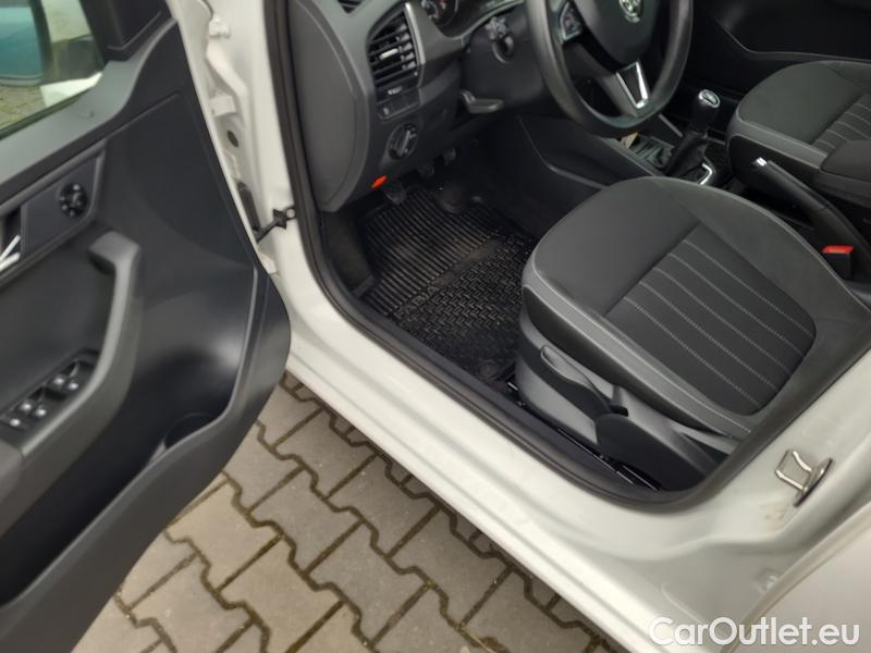  Skoda  Fabia  3 (2015)  Com 1.0TSI 81 Style #4