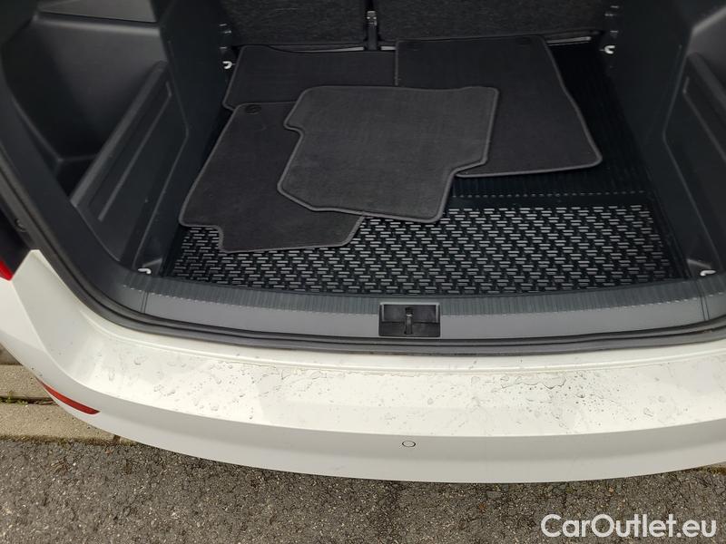  Skoda  Fabia  3 (2015)  Com 1.0TSI 81 Style #8