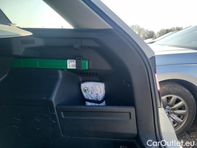  Skoda  Fabia  Combi (2015) Com.1.0TSI 70 Ambition 5d #14