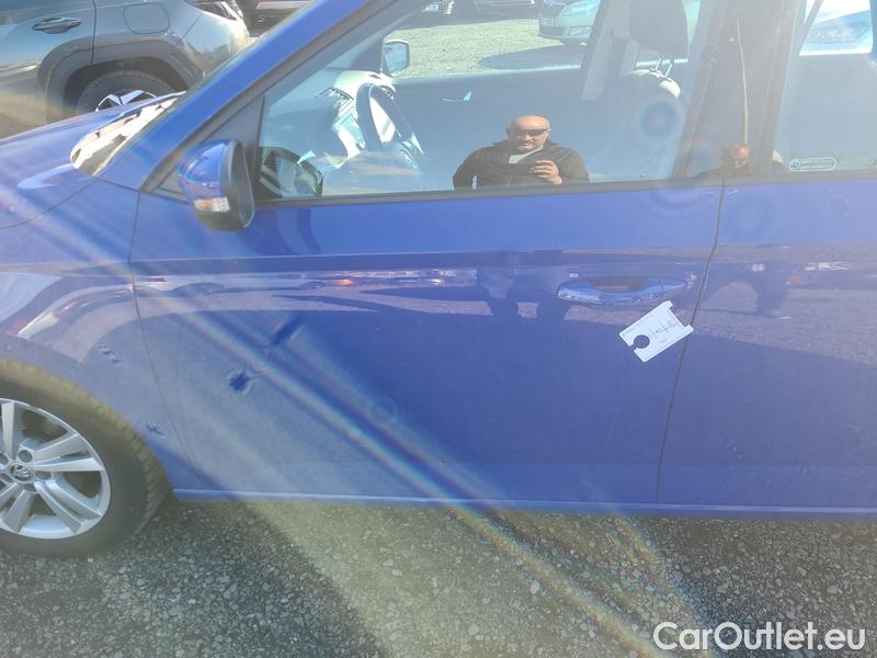  Skoda  Fabia  Combi (2015) Com.1.0TSI 70 Ambition 5d #4