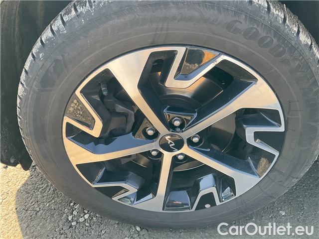  KIA  Sportage  1.6T-GDi 110 TOP #1