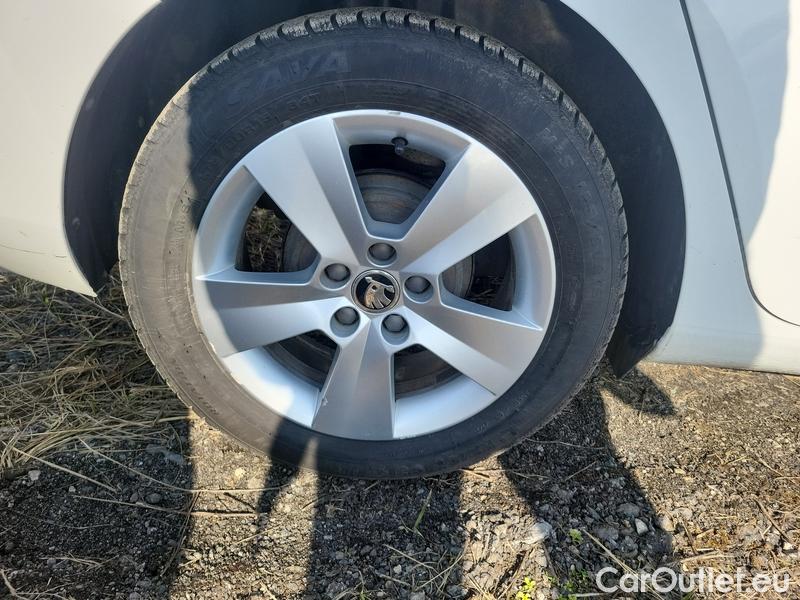  Skoda  Fabia  Combi (2015) Com.1.0TSI 70 Ambition 5d #16