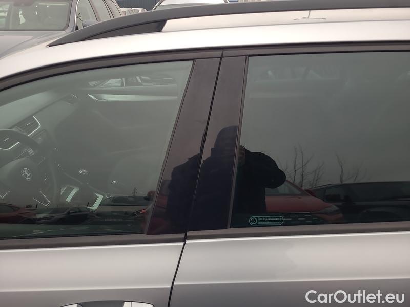  Skoda  Octavia  Combi  (5E5)(03.2017->) Co1.5TSI 110 Ambition #7