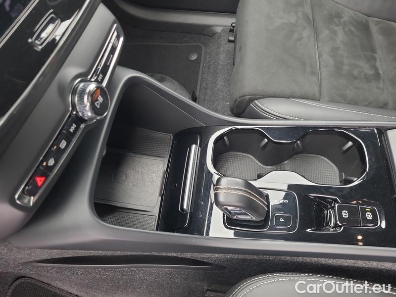  Volvo  XC 40  (2017->) XC40 B4 R-Design AWD AT #7