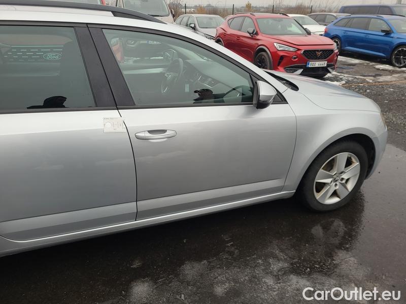  Skoda  Octavia  Combi  (5E5)(03.2017->) Co1.5TSI 110 Ambition #41