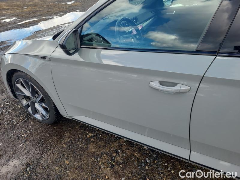  Skoda  Superb  2 (2008) Supe.FL2.0TDI 110 Sportline #13