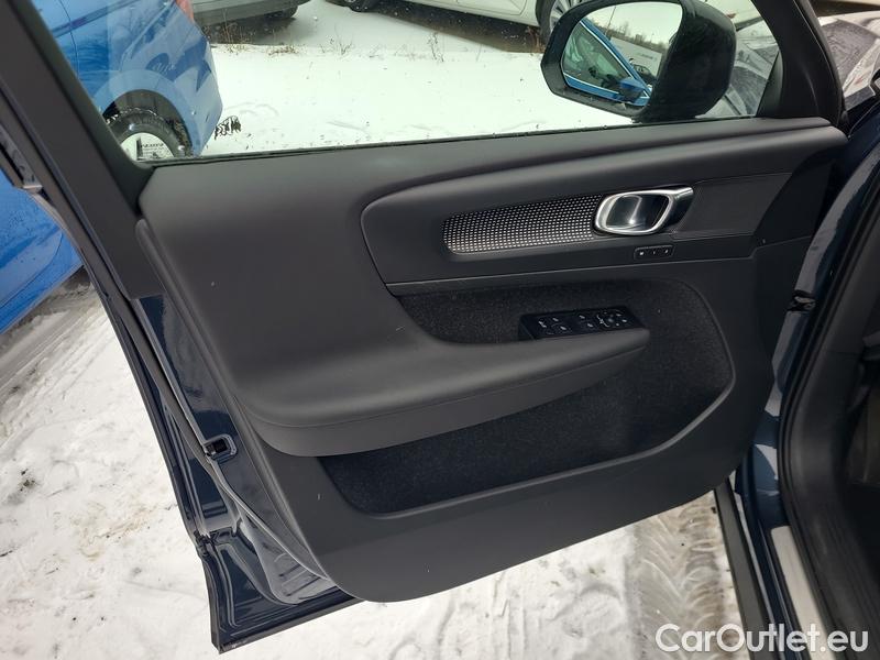  Volvo  XC 40  (2017->) XC40 B4 R-Design AWD AT #3