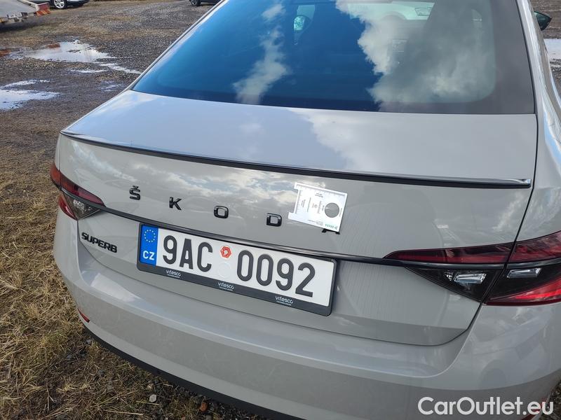  Skoda  Superb  2 (2008) Supe.FL2.0TDI 110 Sportline #19