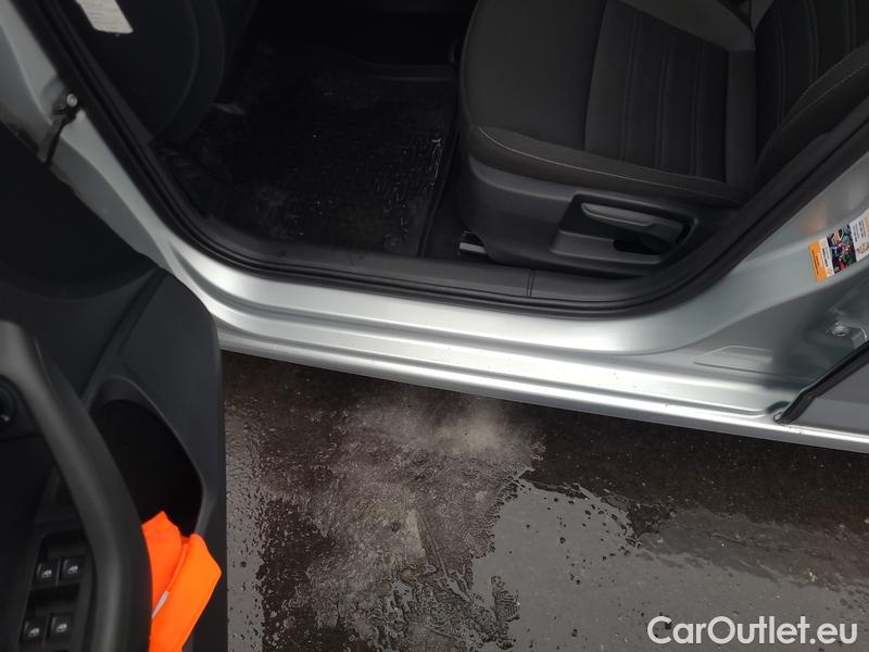  Skoda  Octavia  Combi  (5E5)(03.2017->) Co1.5TSI 110 Ambition #10