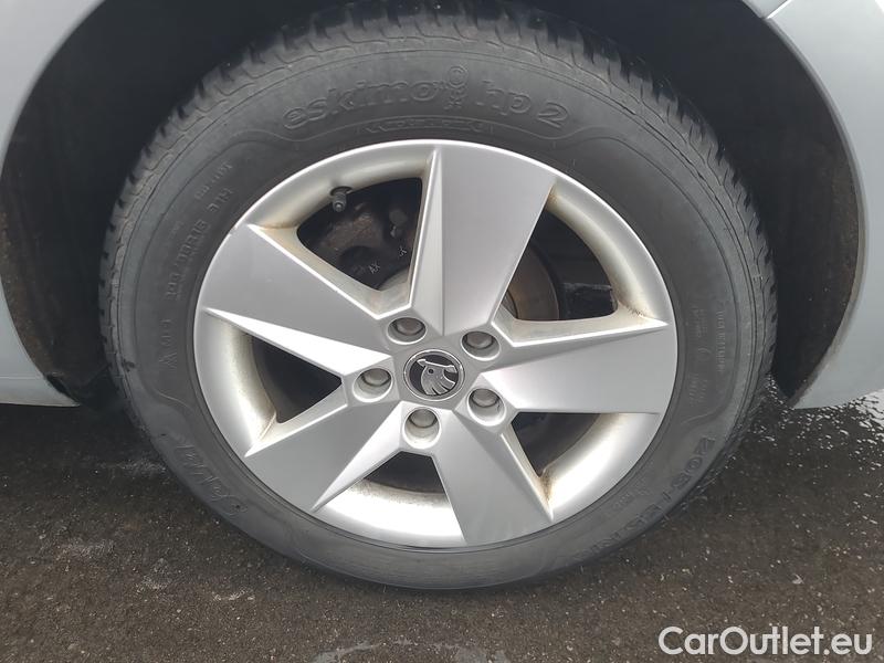  Skoda  Octavia  Combi  (5E5)(03.2017->) Co1.5TSI 110 Ambition #22