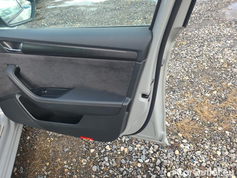  Skoda  Superb  2 (2008) Supe.FL2.0TDI 110 Sportline #23