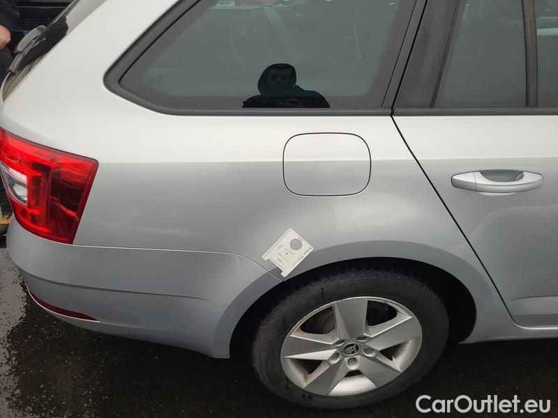  Skoda  Octavia  Combi  (5E5)(03.2017->) Co1.5TSI 110 Ambition #31