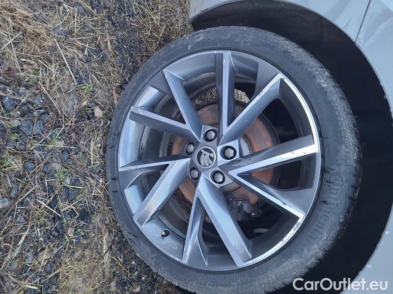  Skoda  Superb  2 (2008) Supe.FL2.0TDI 110 Sportline #5