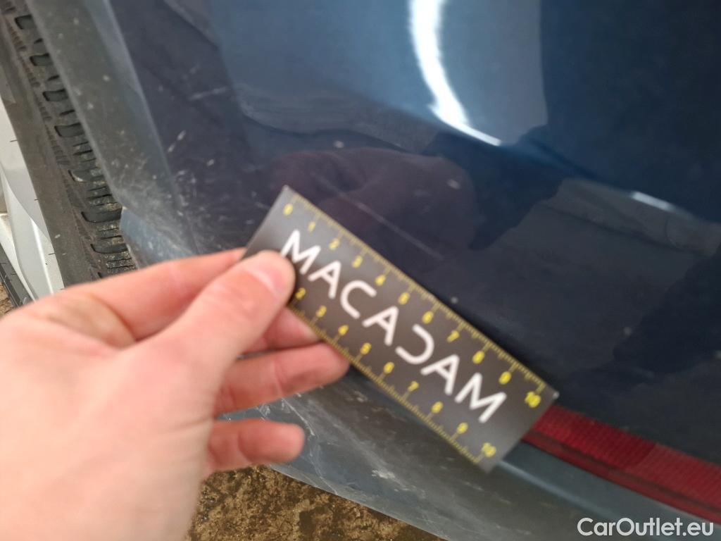  Audi  Q3 AUDI  / 2018 / 5P / SUV 1.5 35 TFSI 150 S TRONIC DESIGN LUXE #29