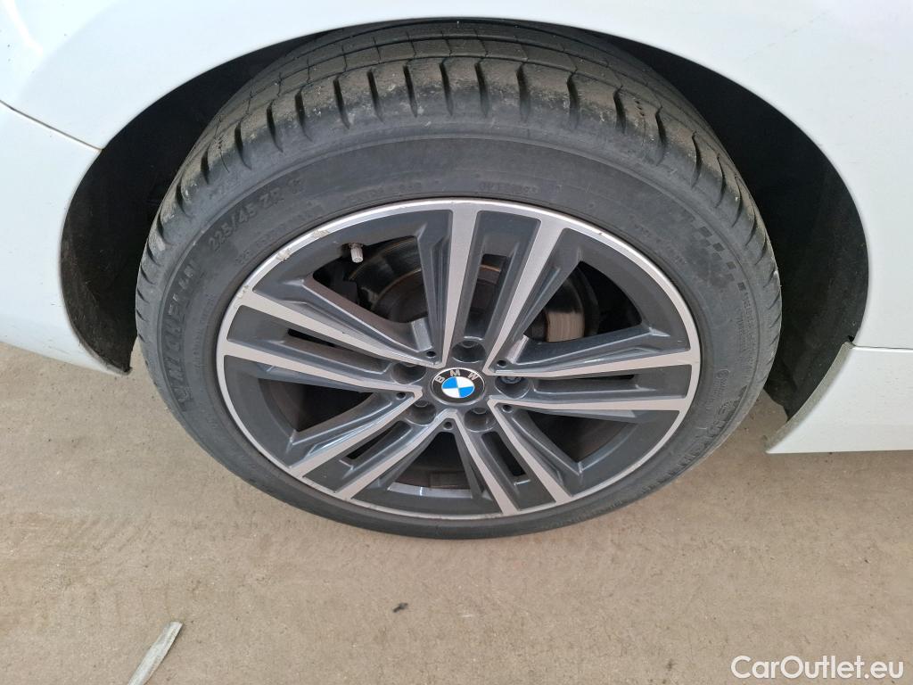  Bmw  Serie 1 BMW Série 1 / 2019 / 5P / Berline 1.5 116D DKG7 Business Design #1