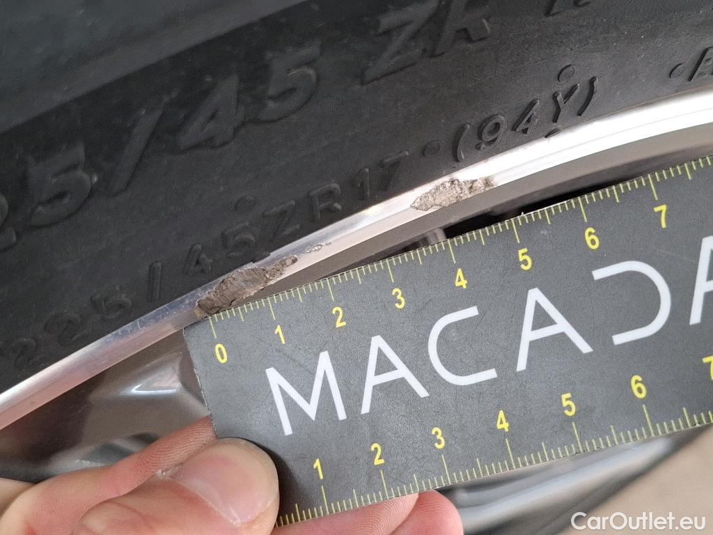  Bmw  Serie 1 BMW Série 1 / 2019 / 5P / Berline 1.5 116D DKG7 Business Design #5