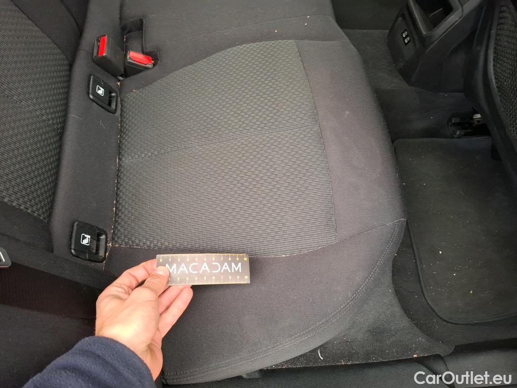  Bmw  Serie 1 Série 1 Berline 116 d Lounge 1.5 115CV BVM6 E6d #45