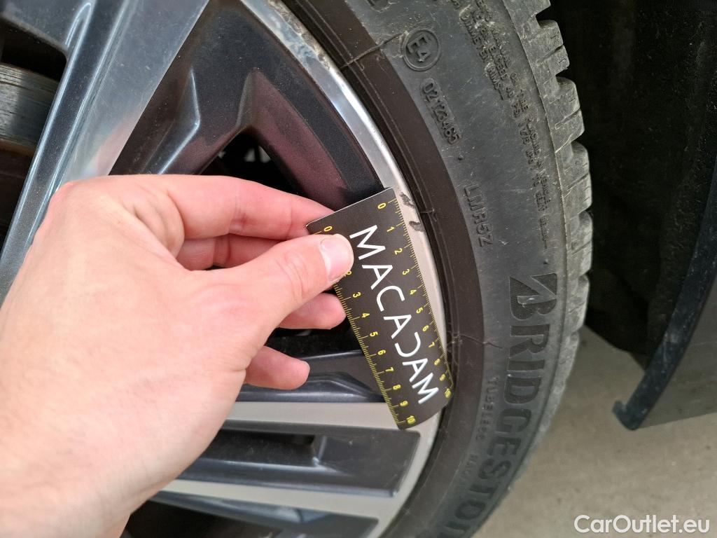  Bmw  Serie 1 Série 1 Berline 116 d Luxury 1.5 115CV BVA7 E6d #29