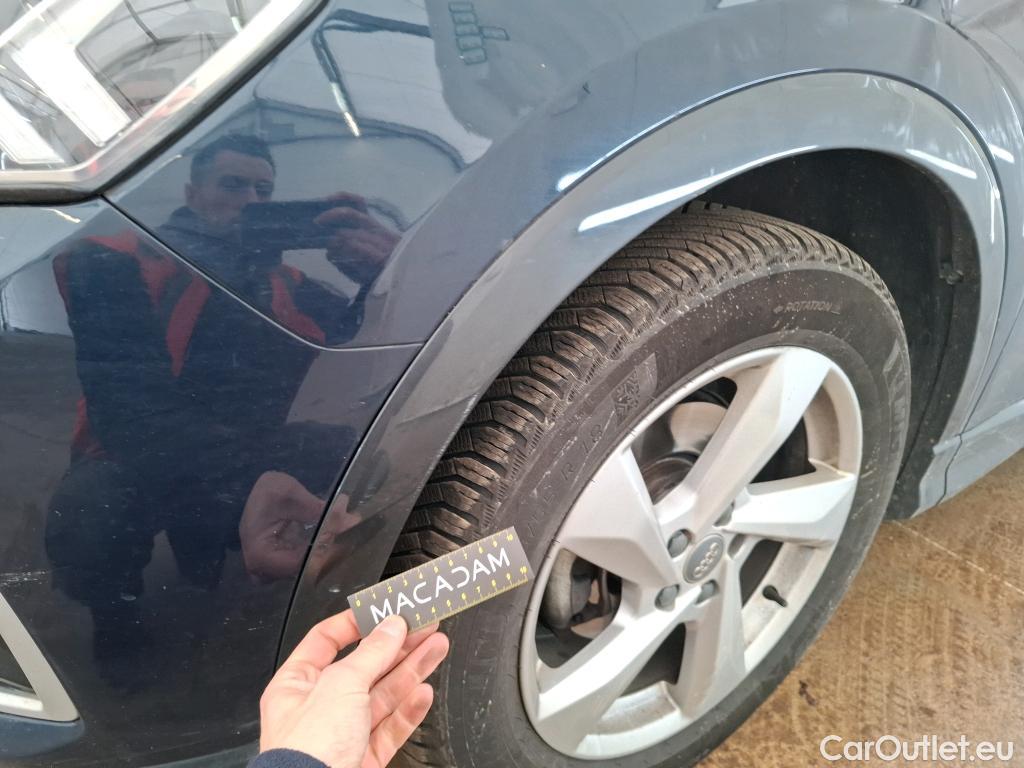  Audi  Q3 AUDI  / 2018 / 5P / SUV 1.5 35 TFSI 150 S TRONIC DESIGN LUXE #24