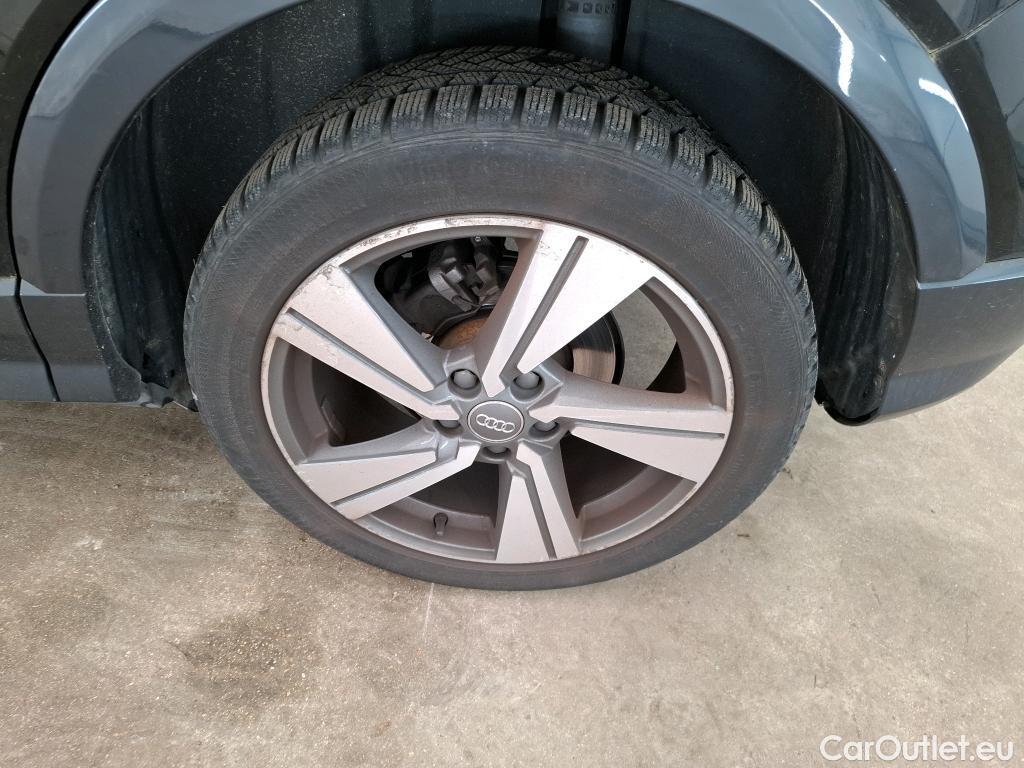  Audi  Q2  30 TDI Design 1.6 TDI 115CV BVA7 E6dT #3