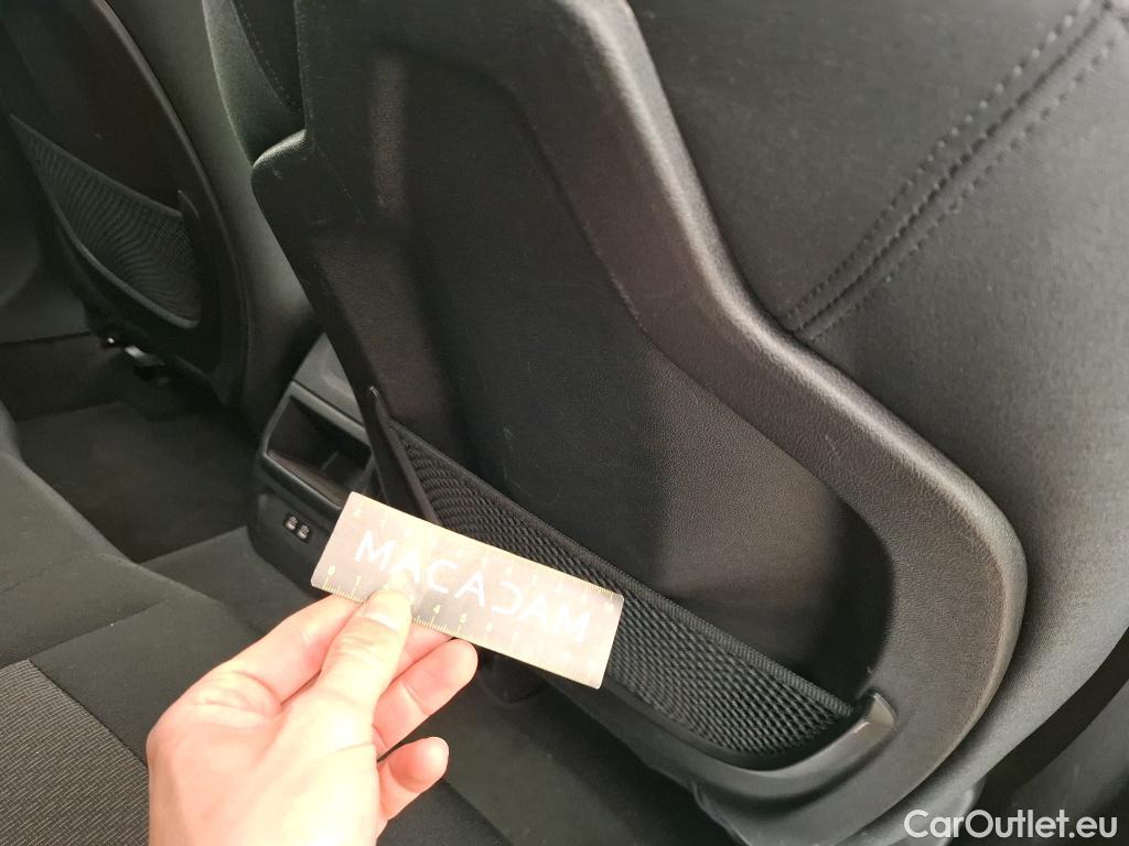  Bmw  Serie 1 BMW Série 1 / 2019 / 5P / Berline 1.5 116D DKG7 Business Design #39