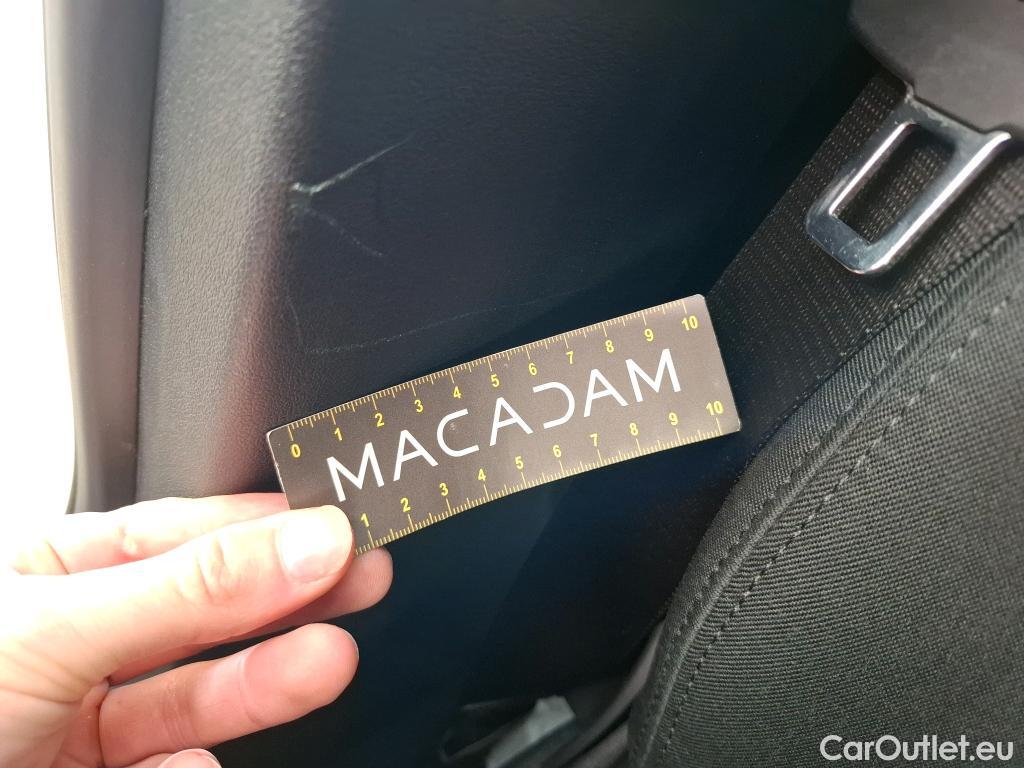  Bmw  Serie 1 BMW Série 1 / 2019 / 5P / Berline 1.5 116D DKG7 Business Design #53