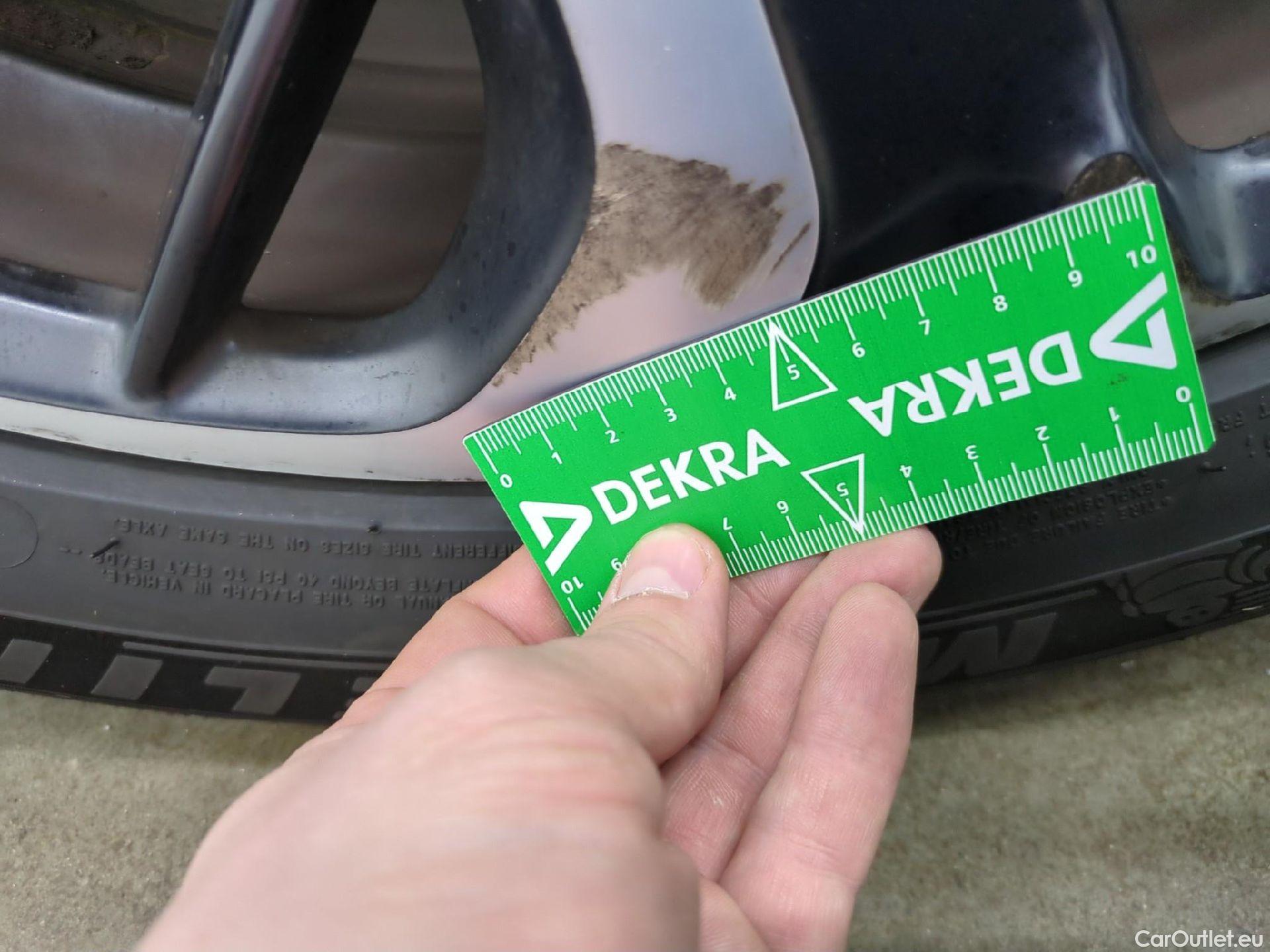  DS  DS7 DS DS 7 Crossback 5p SUV BlueHDi 130 Manuel Executive #21