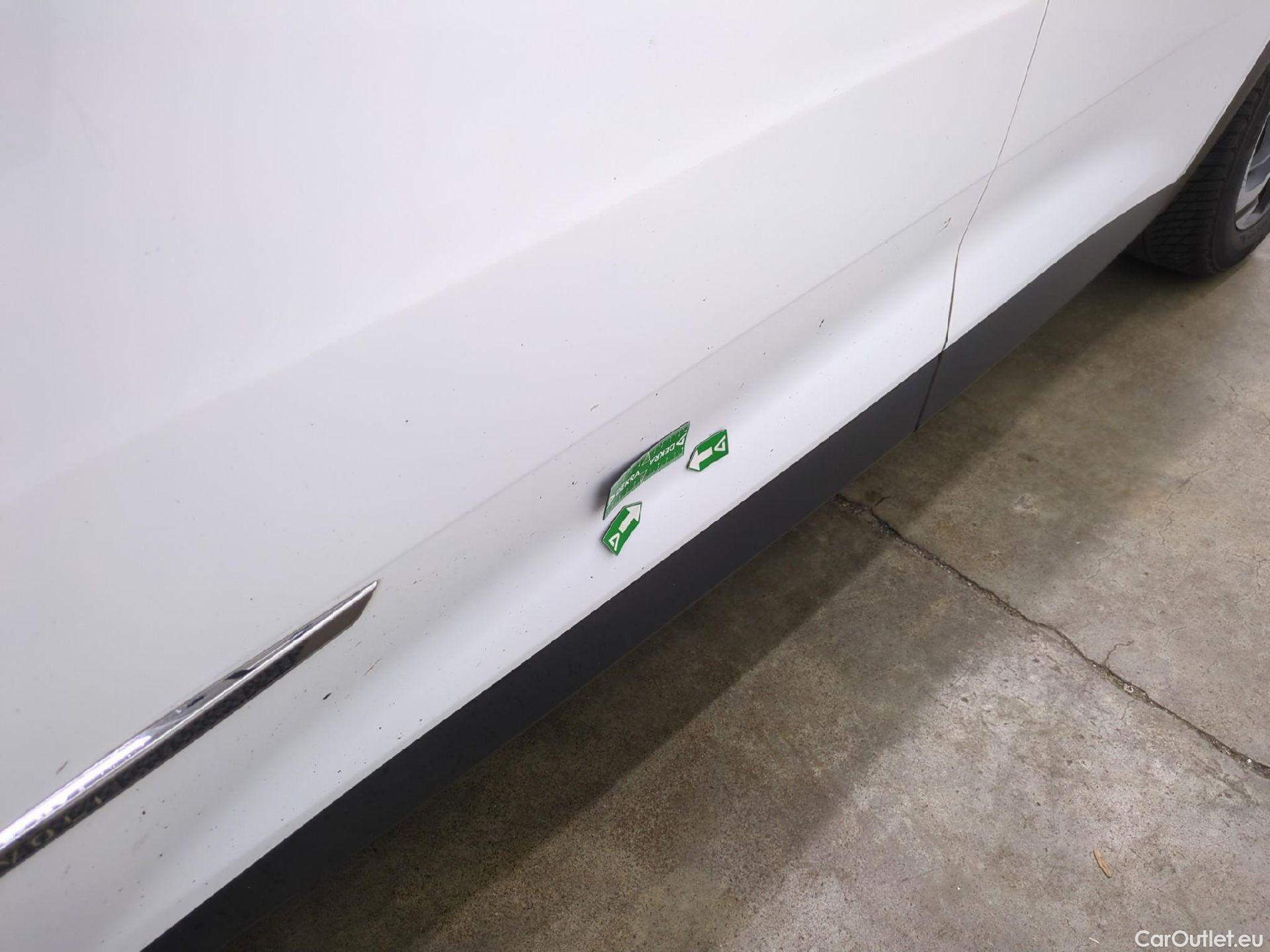  DS  DS7 DS DS 7 Crossback 5p SUV BlueHDi 130 Manuel Executive #47