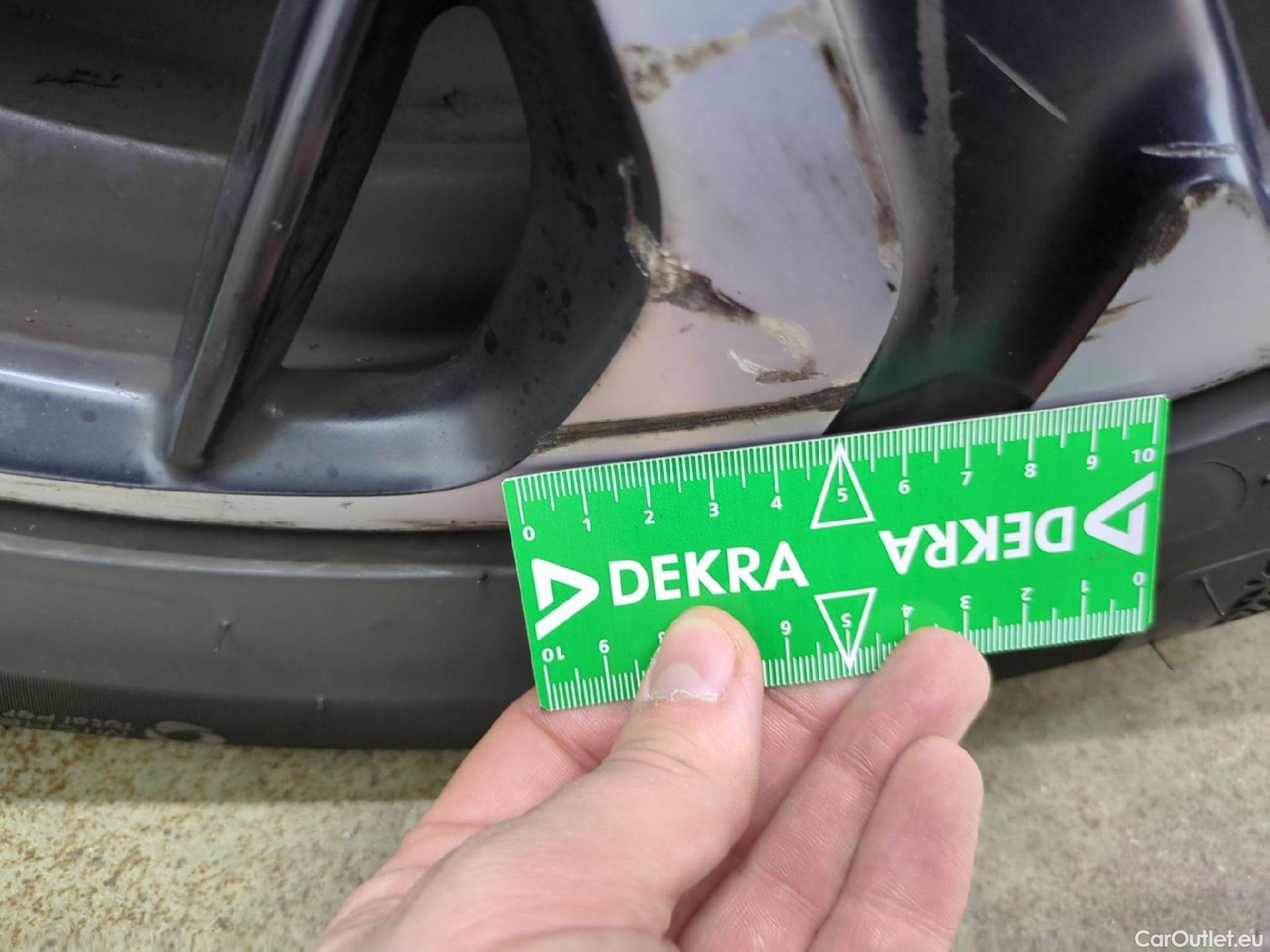  DS  DS7 DS DS 7 Crossback 5p SUV BlueHDi 130 Manuel Executive #12