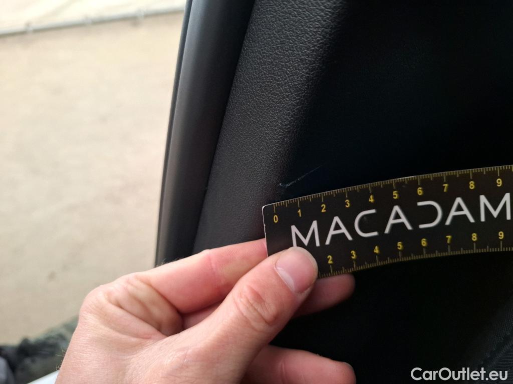  Bmw  Serie 1 BMW Série 1 / 2019 / 5P / Berline 1.5 116D DKG7 Business Design #52