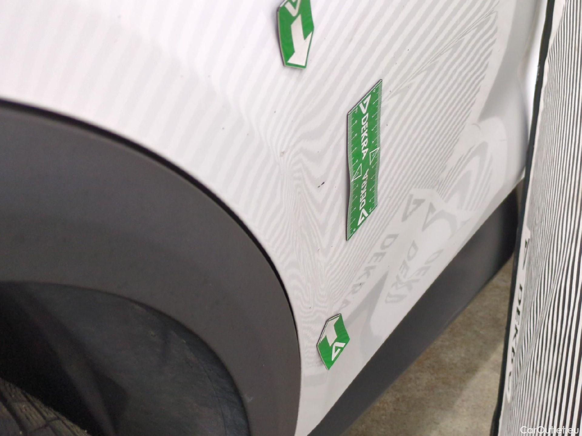  DS  DS7 DS DS 7 Crossback 5p SUV BlueHDi 130 Manuel Executive #30