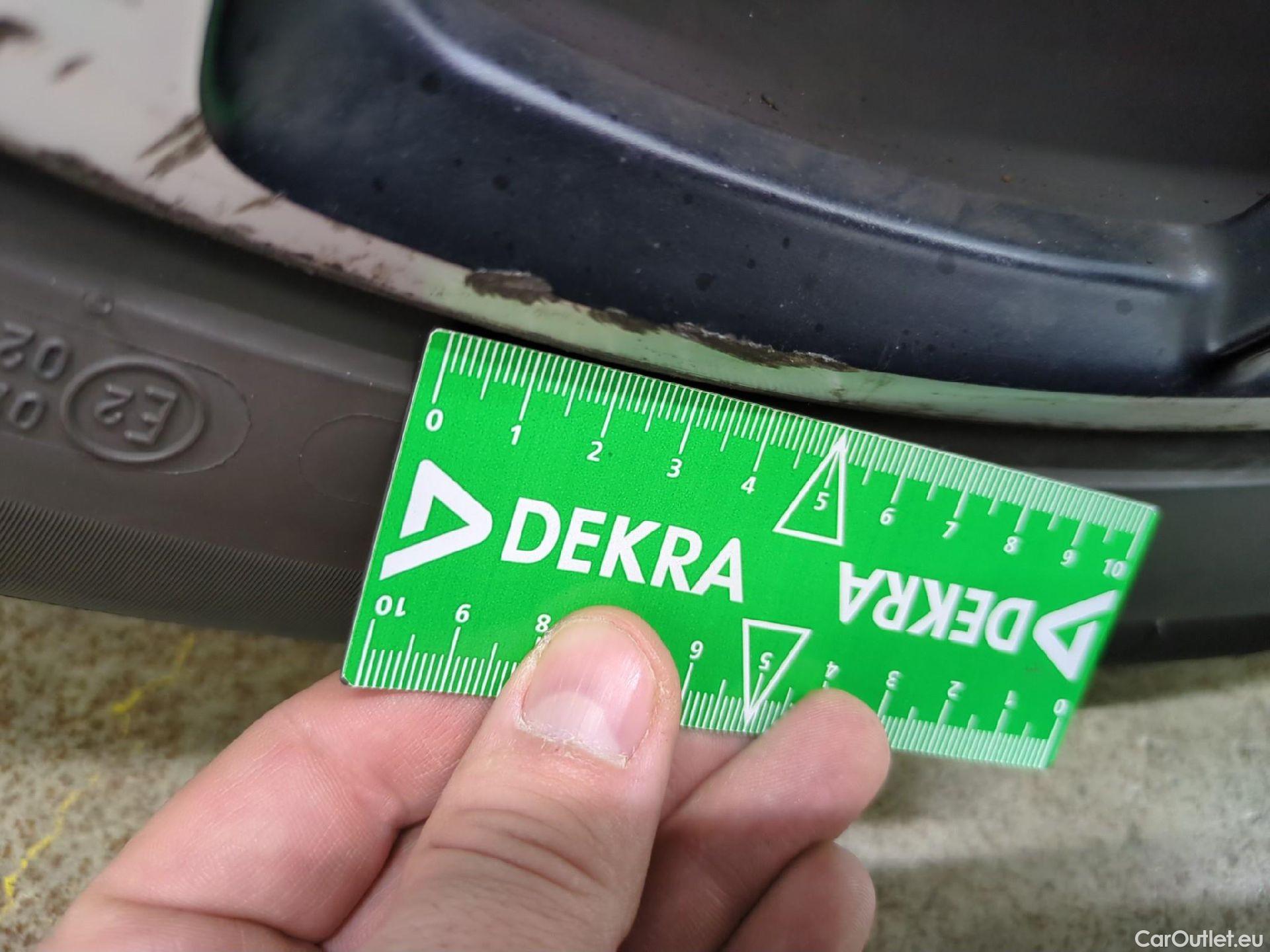  DS  DS7 DS DS 7 Crossback 5p SUV BlueHDi 130 Manuel Executive #11