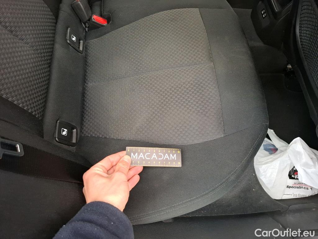  Bmw  Serie 1 BMW Série 1 / 2019 / 5P / Berline 1.5 116D DKG7 Business Design #61