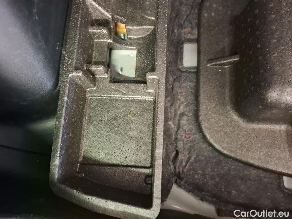  Ford  Kuga  Titanium Hybrid 2.5 190CV BVA6 E6dT #8