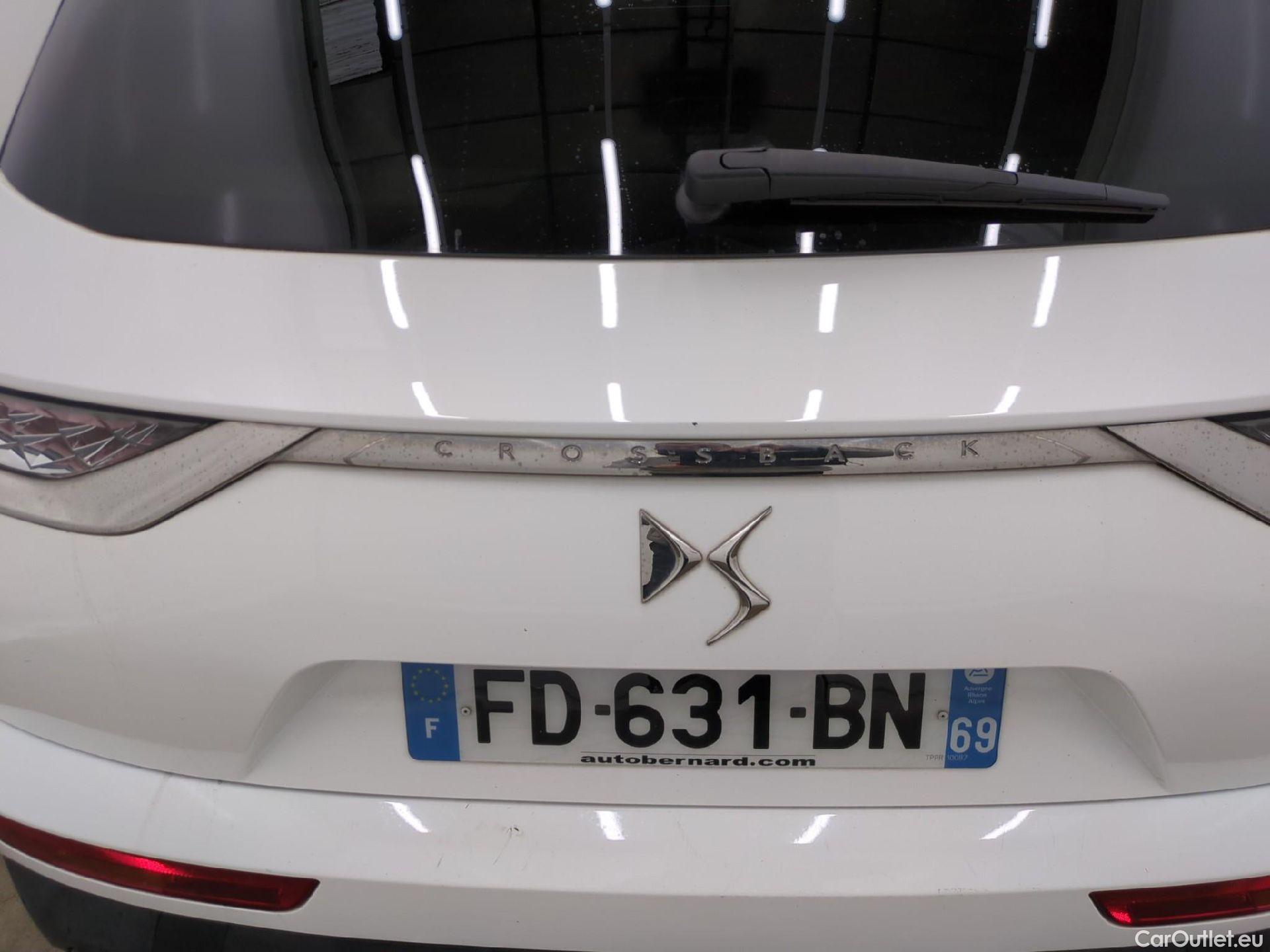  DS  DS7 DS DS 7 Crossback 5p SUV BlueHDi 130 Manuel Executive #43