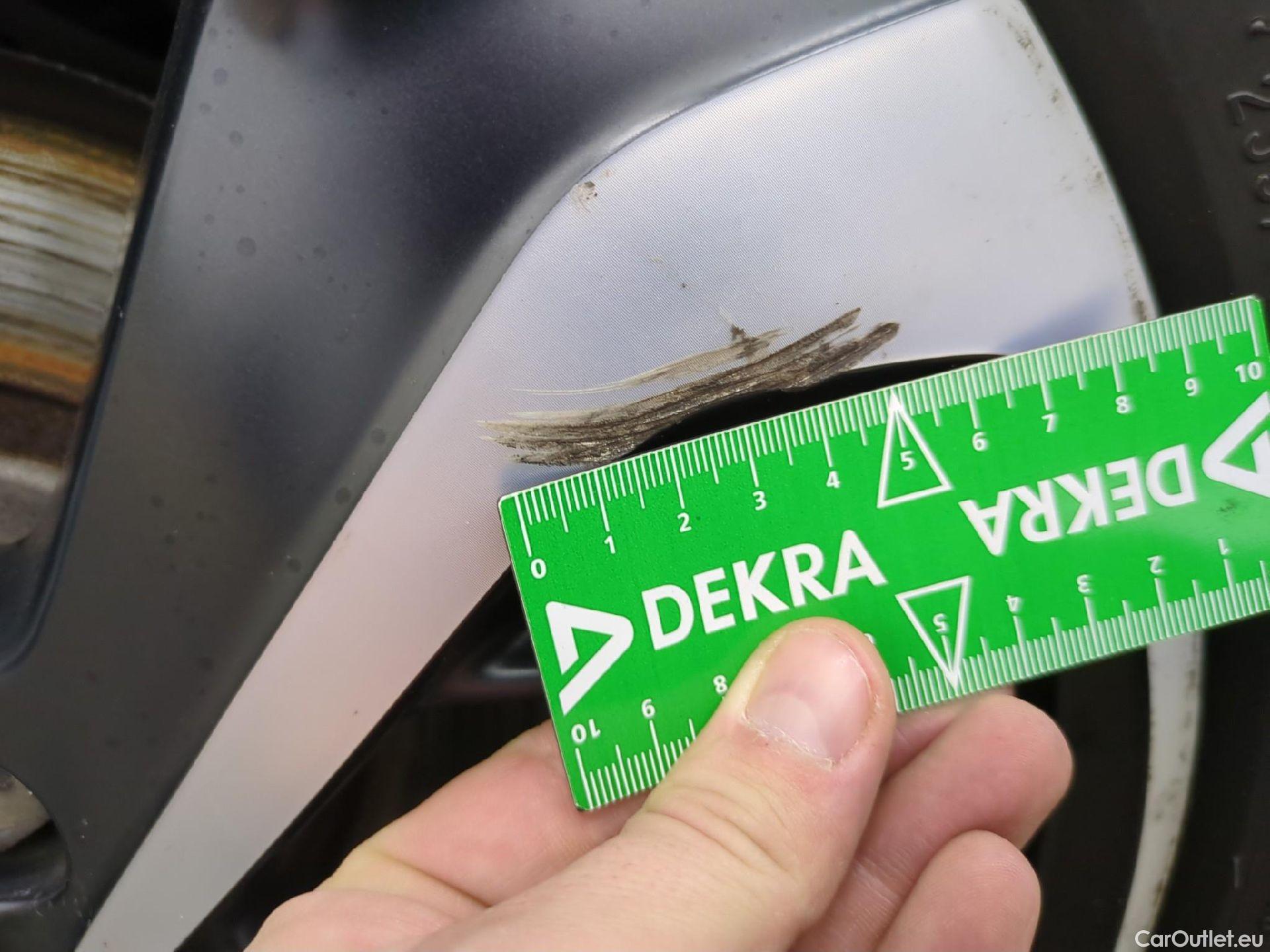  DS  DS7 DS DS 7 Crossback 5p SUV BlueHDi 130 Manuel Executive #24