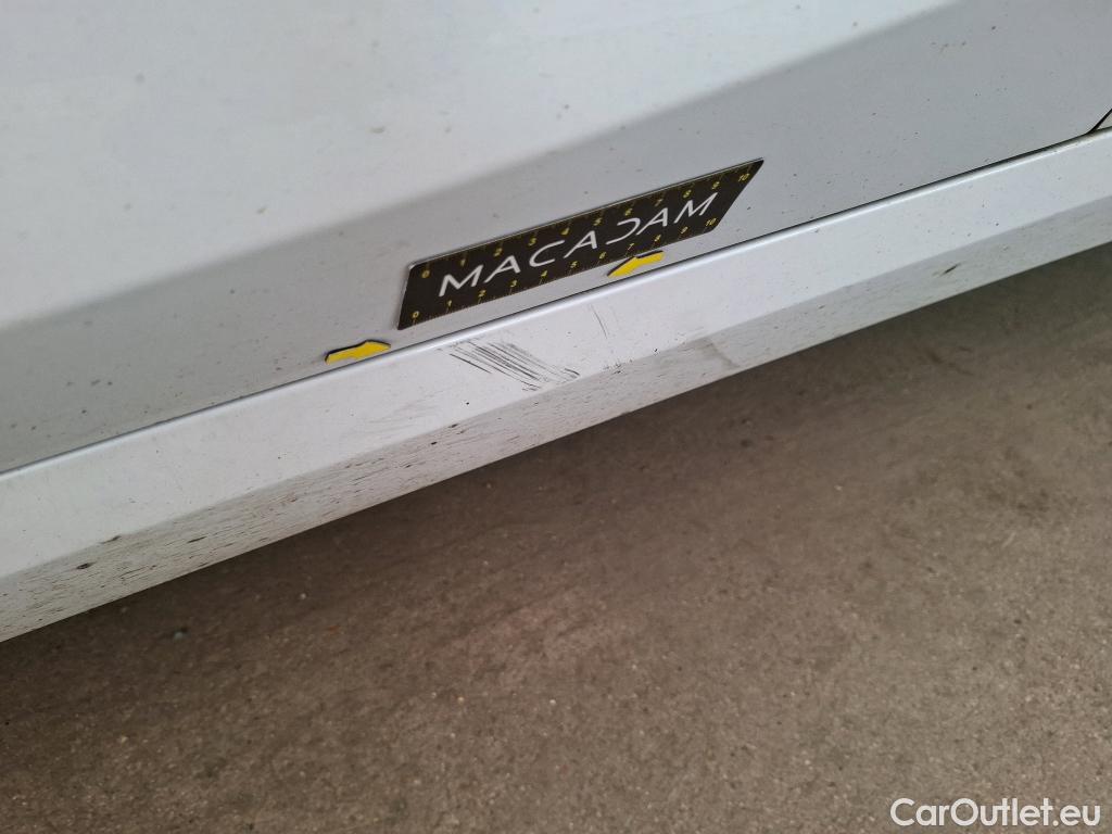  Bmw  Serie 1 BMW Série 1 / 2019 / 5P / Berline 1.5 116D DKG7 Business Design #65