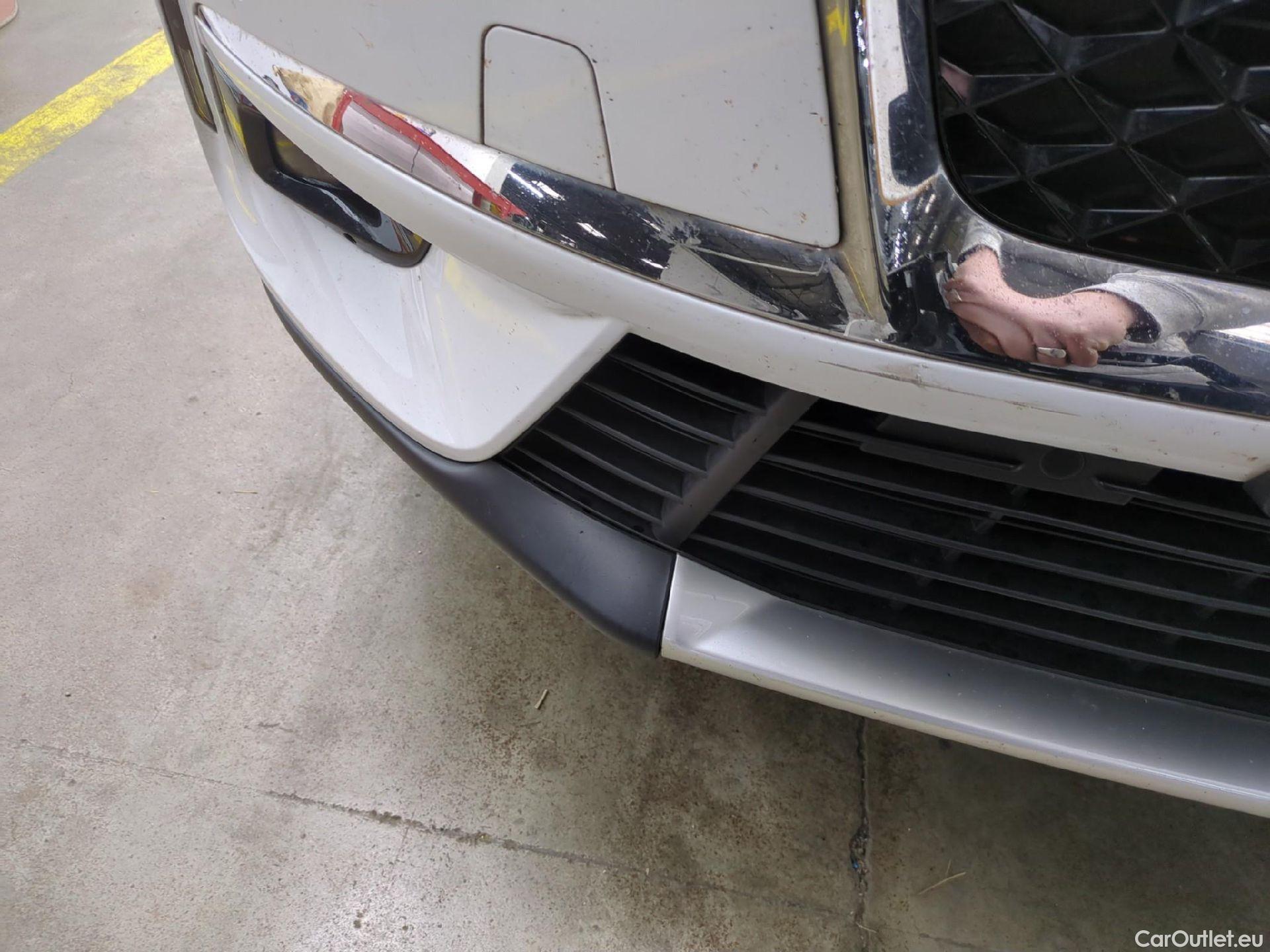  DS  DS7 DS DS 7 Crossback 5p SUV BlueHDi 130 Manuel Executive #46