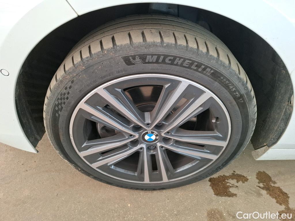  Bmw  Serie 1 BMW Série 1 / 2019 / 5P / Berline 1.5 116D DKG7 Business Design #27