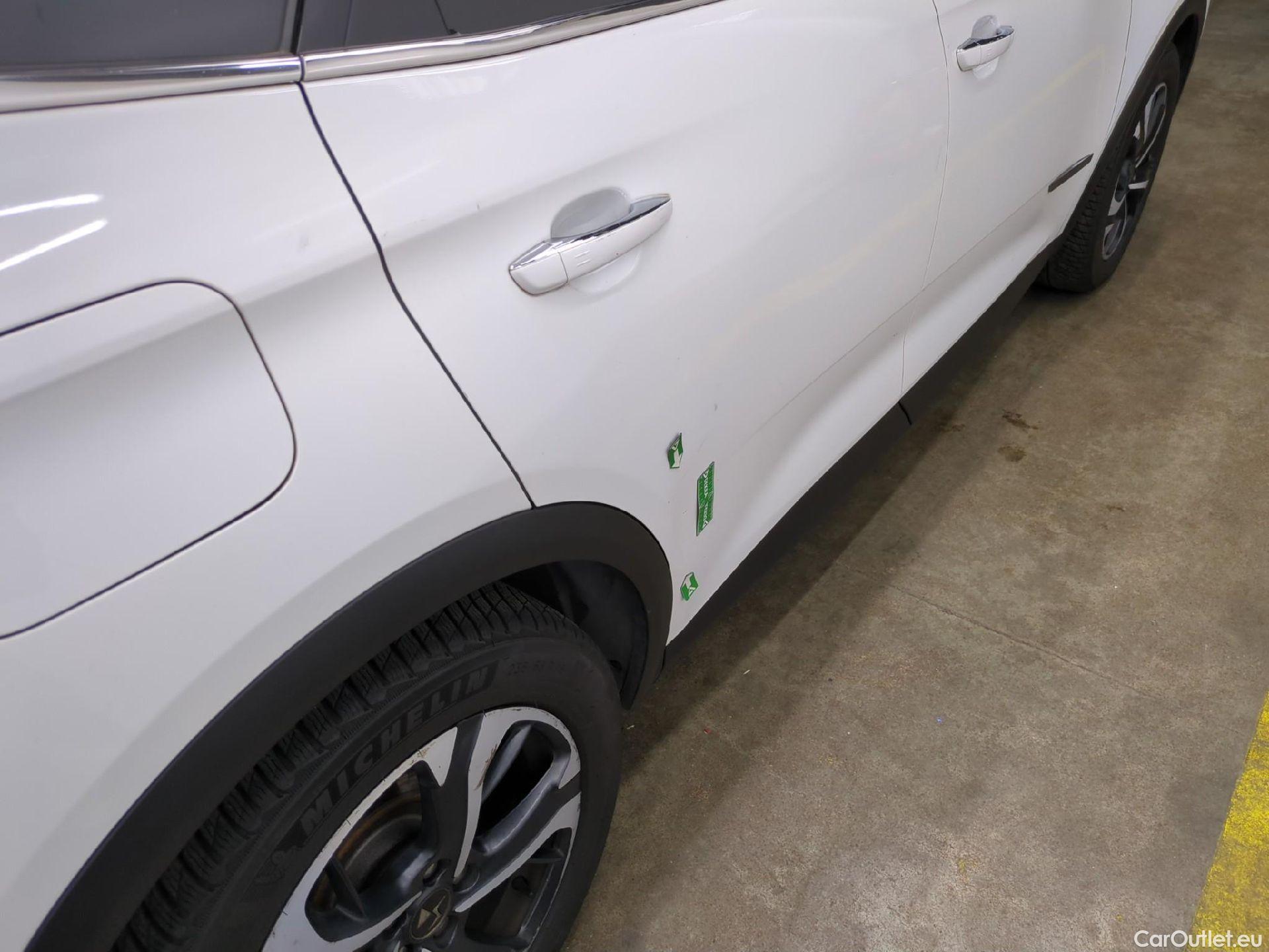  DS  DS7 DS DS 7 Crossback 5p SUV BlueHDi 130 Manuel Executive #31