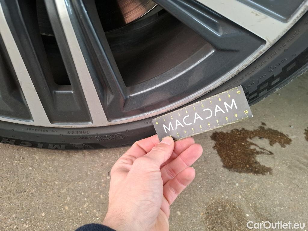  Bmw  Serie 1 BMW Série 1 / 2019 / 5P / Berline 1.5 116D DKG7 Business Design #31