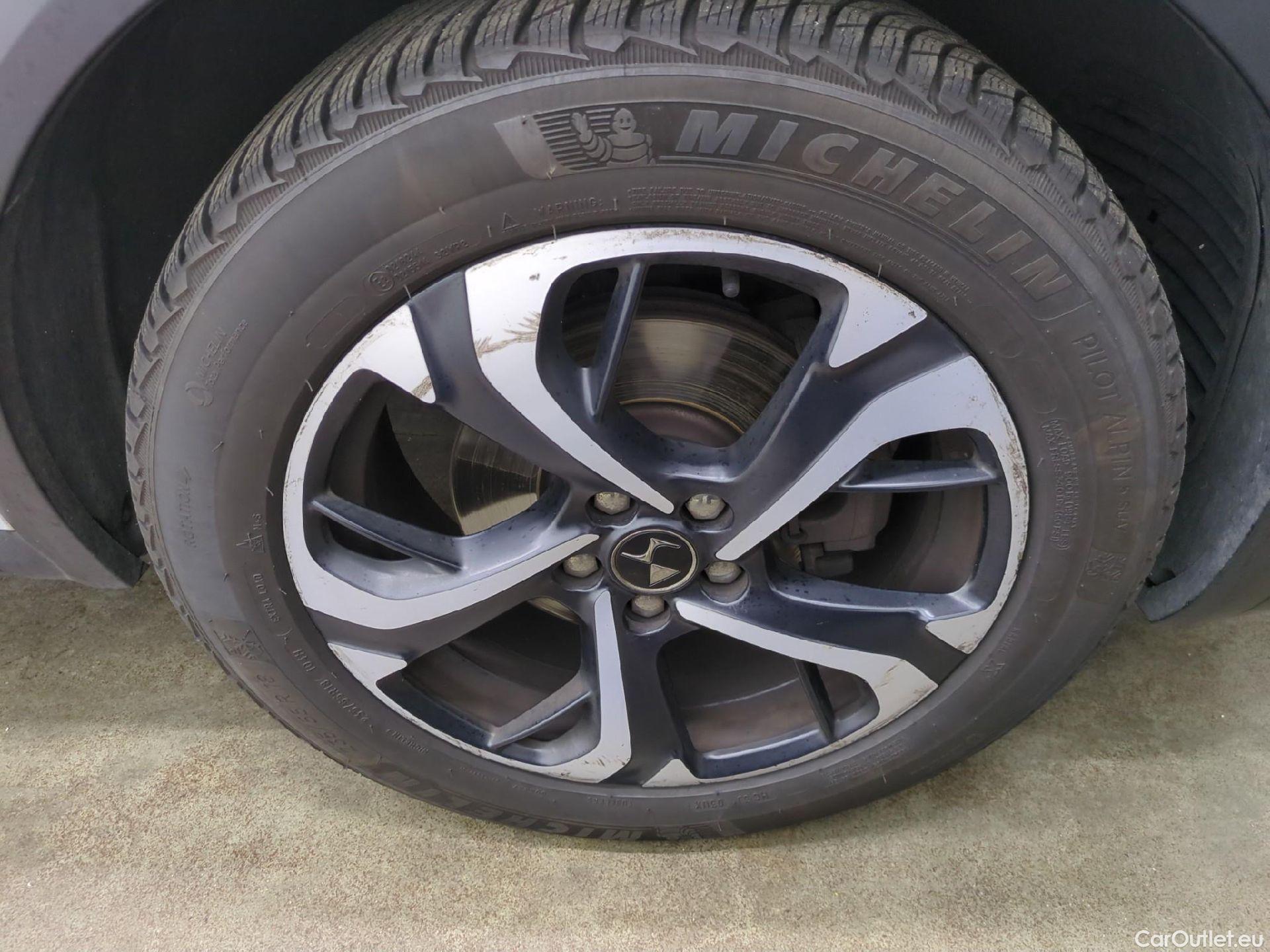  DS  DS7 DS DS 7 Crossback 5p SUV BlueHDi 130 Manuel Executive #5